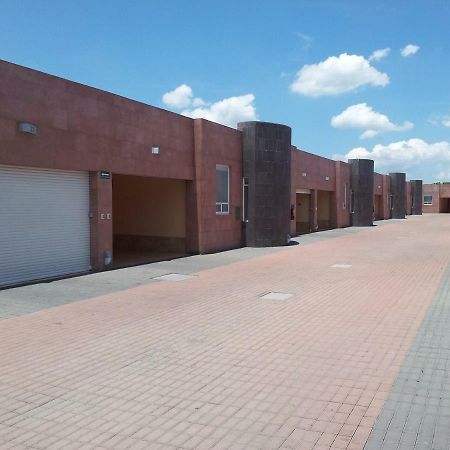 Motel Paraiso Suites Керетаро Екстер'єр фото